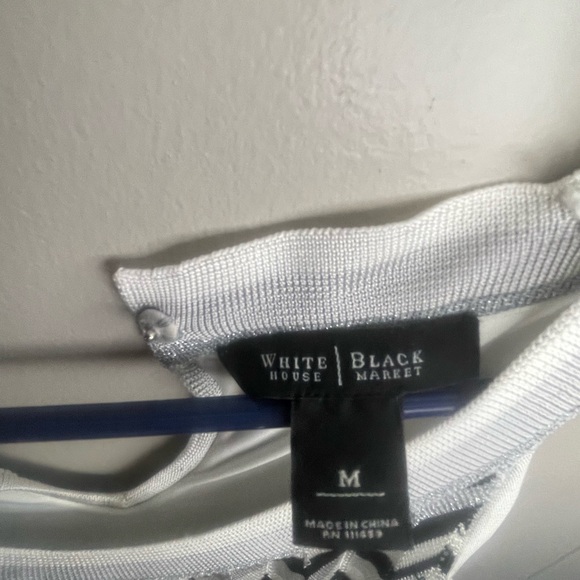 ⭐️White House Black Market⭐️ Sleeveless Dress - Picture 2 of 6